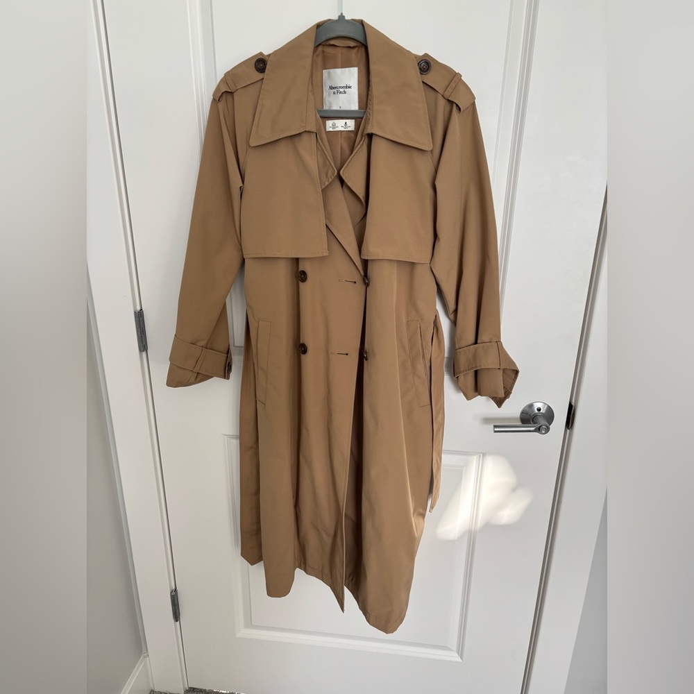 Abercrombie Classic Tan Trench Coat
